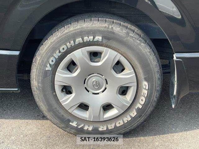 Toyota HIACE VAN 2018-02 8099502-28