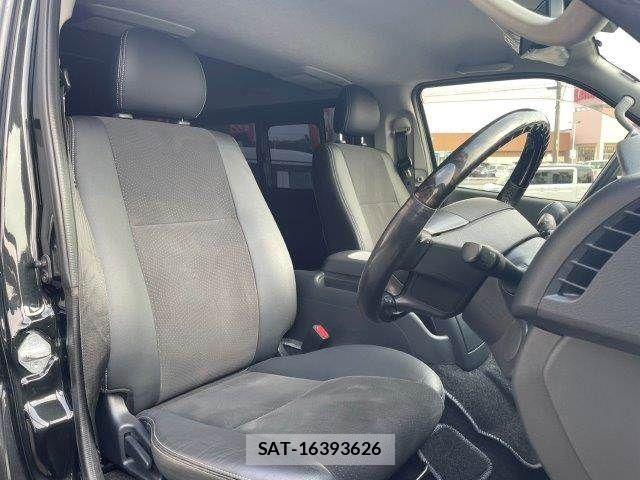 Toyota HIACE VAN 2018-02 8099502-7