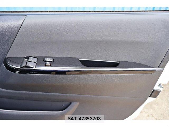 Toyota HIACE VAN 2025-01 8099468-19
