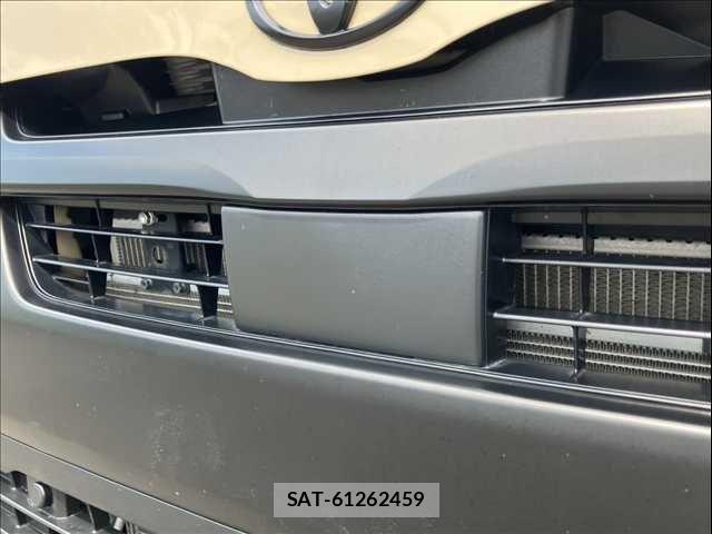 Toyota HIACE VAN 2024-06 8099471-29