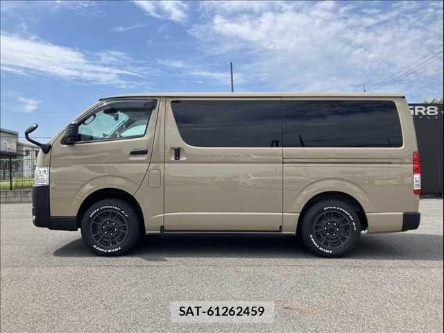 Toyota HIACE VAN 2024-06 8099471-7
