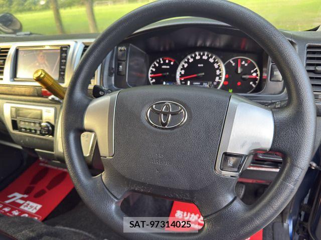Toyota HIACE VAN 2018-01 8099497-10