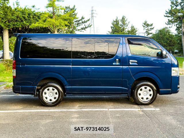 Toyota HIACE VAN 2018-01 8099497-4