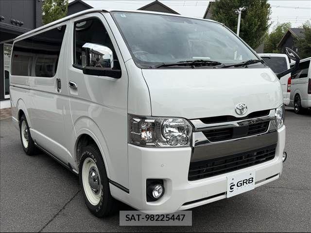 Toyota HIACE VAN 2021-01 8099473-10