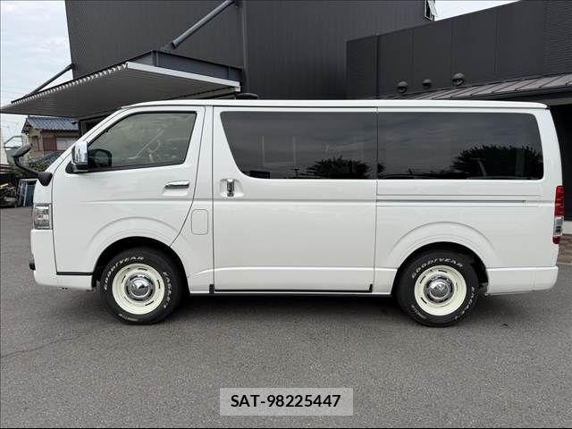 Toyota HIACE VAN 2021-01 8099473-13