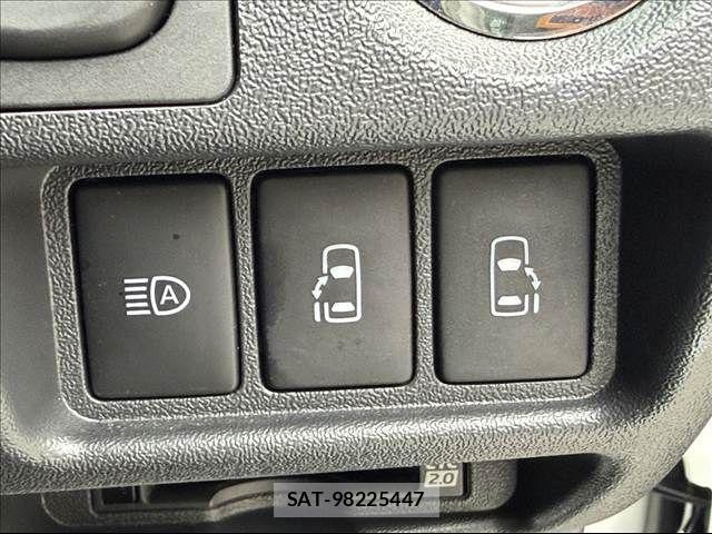 Toyota HIACE VAN 2021-01 8099473-17
