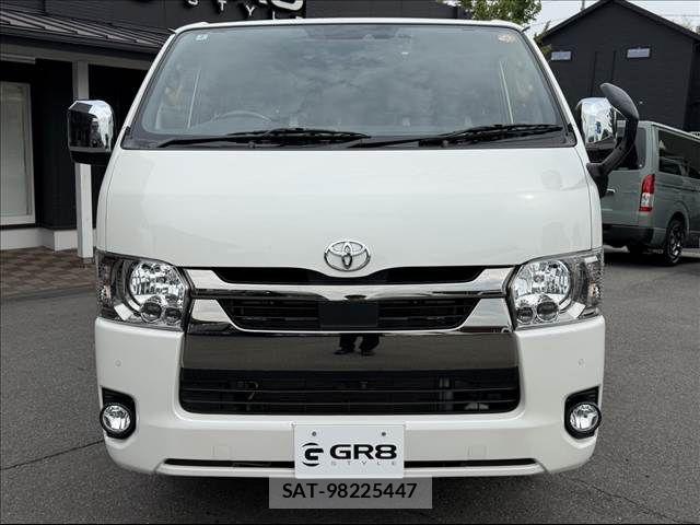 Toyota HIACE VAN 2021-01 8099473-1