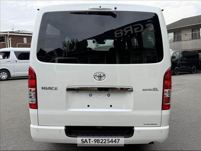 Toyota HIACE VAN 2021-01 8099473-2