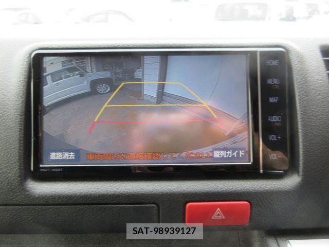 Toyota HIACE VAN 2020-04 8099501-6