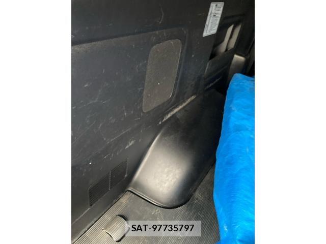 Toyota HIACE VAN 2021-01 8099503-23