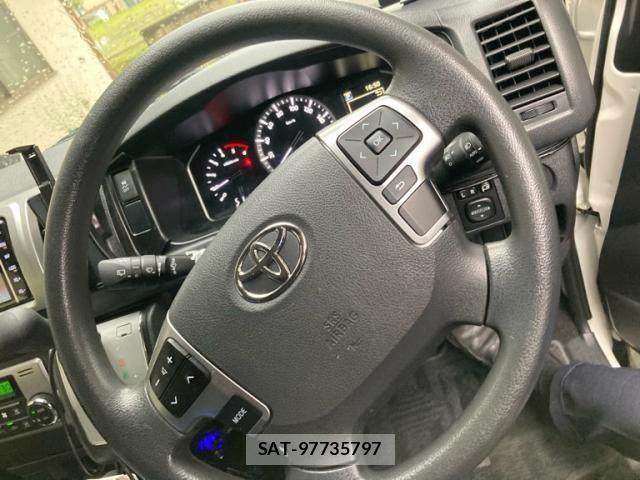 Toyota HIACE VAN 2021-01 8099503-7