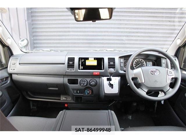 Toyota HIACE VAN 2025-04 8099493-11