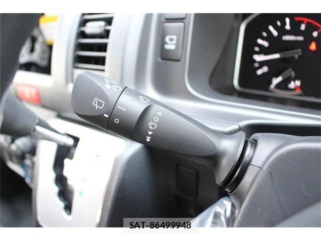 Toyota HIACE VAN 2025-04 8099493-27