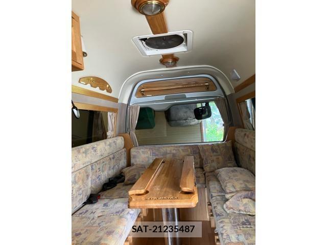 Toyota HIACE VAN 2013-06 8099504-16