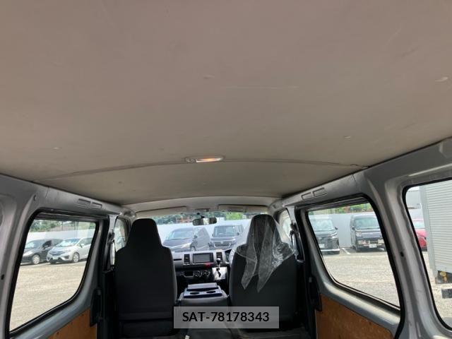 Toyota HIACE VAN 2016-07 8099507-15