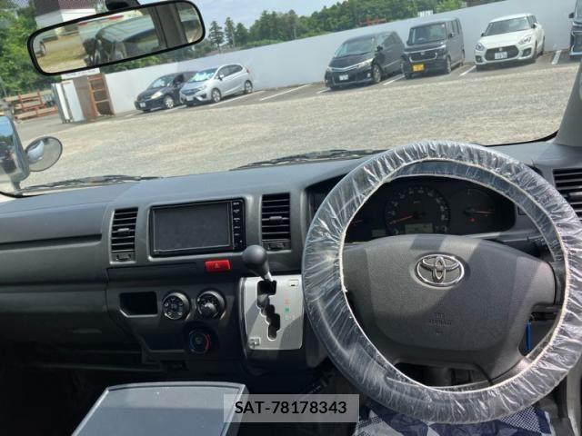 Toyota HIACE VAN 2016-07 8099507-19