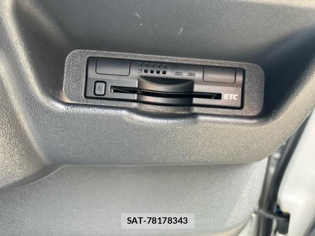 Toyota HIACE VAN 2016-07 8099507-20