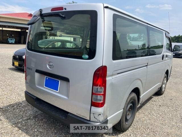 Toyota HIACE VAN 2016-07 8099507-3
