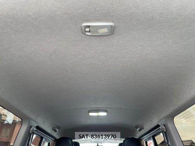 Toyota HIACE VAN 2014-07 8099506-11