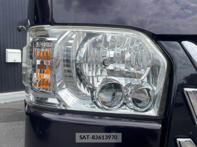 Toyota HIACE VAN 2014-07 8099506-24