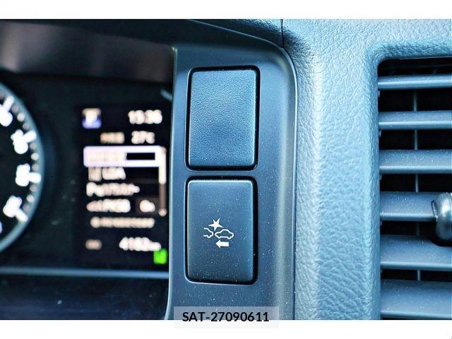 Toyota HIACE VAN 2025-03 8099470-14
