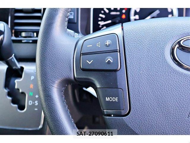 Toyota HIACE VAN 2025-03 8099470-16