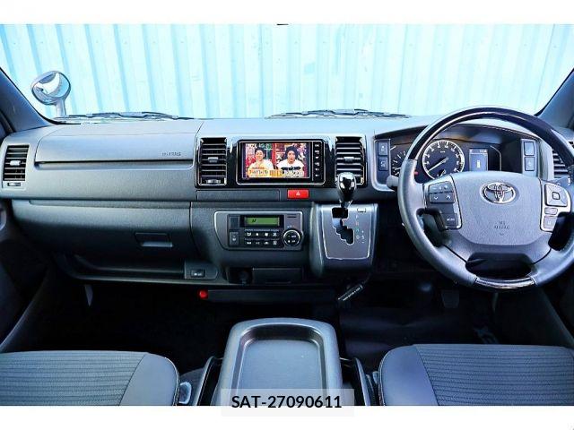 Toyota HIACE VAN 2025-03 8099470-5