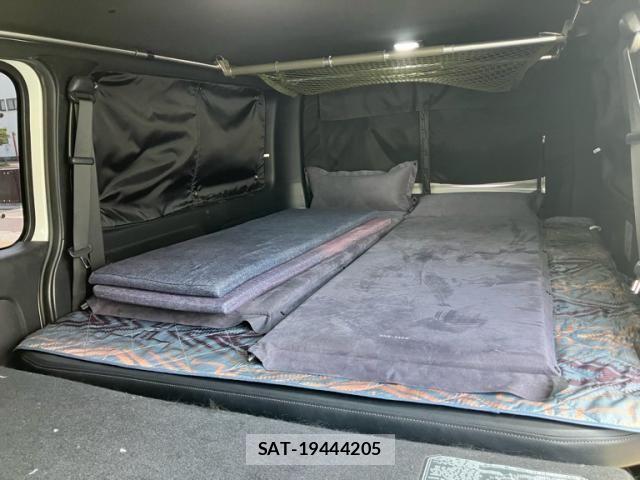 Toyota HIACE VAN 2021-03 8099494-12