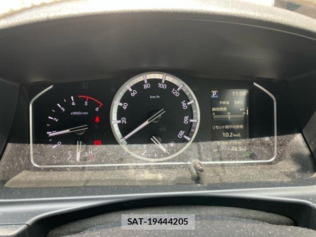 Toyota HIACE VAN 2021-03 8099494-19