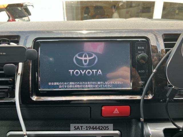 Toyota HIACE VAN 2021-03 8099494-22
