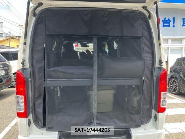 Toyota HIACE VAN 2021-03 8099494-3