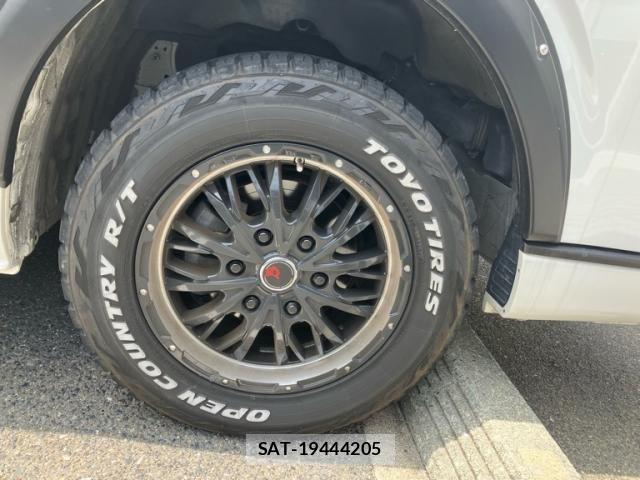 Toyota HIACE VAN 2021-03 8099494-5