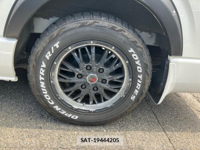 Toyota HIACE VAN 2021-03 8099494-7