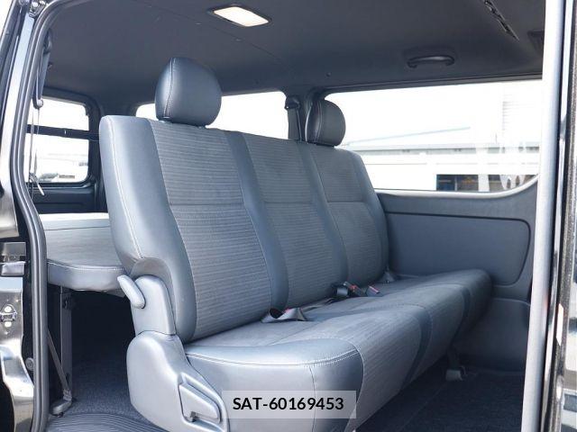 Toyota HIACE VAN 2026-01 8099467-11