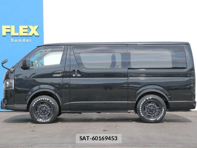 Toyota HIACE VAN 2026-01 8099467-4
