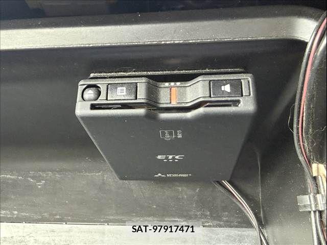 Toyota HIACE VAN 2023-01 8099474-16