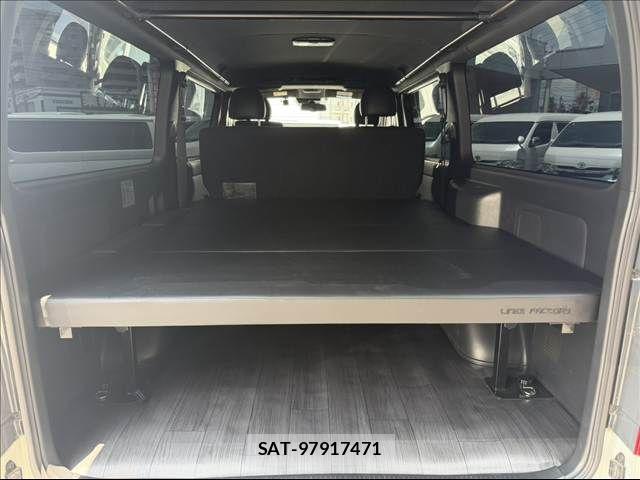 Toyota HIACE VAN 2023-01 8099474-19