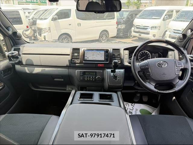 Toyota HIACE VAN 2023-01 8099474-3
