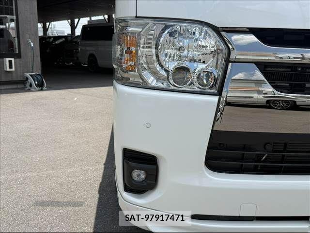 Toyota HIACE VAN 2023-01 8099474-4