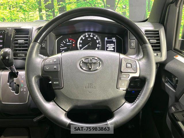 Toyota HIACE VAN 2025-07 8099472-11