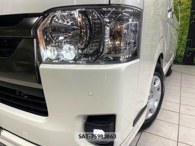 Toyota HIACE VAN 2025-07 8099472-12