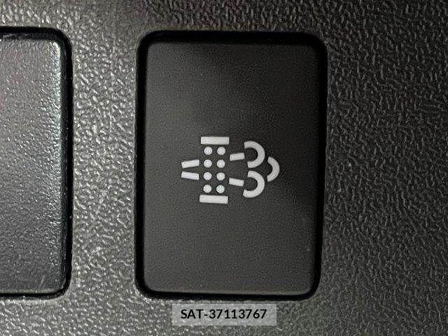Toyota HIACE VAN 2024-04 8099479-11