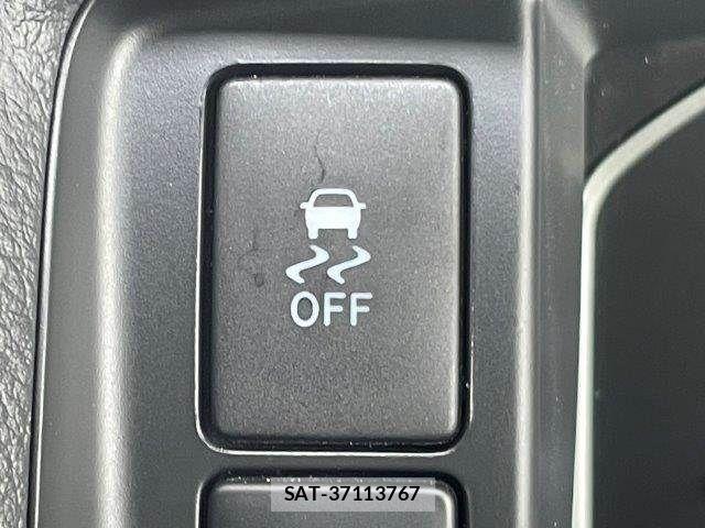 Toyota HIACE VAN 2024-04 8099479-8