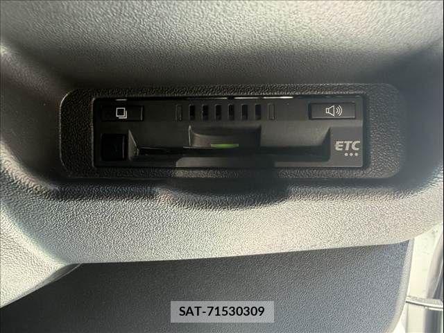 Toyota HIACE VAN 2022-03 8099496-18