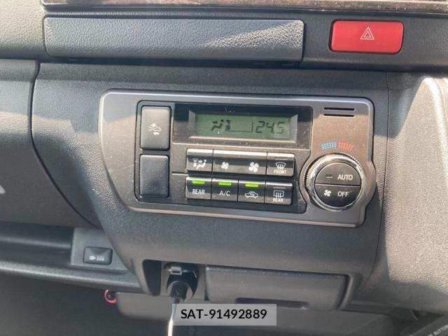 Toyota HIACE VAN 2021-09 8099495-13
