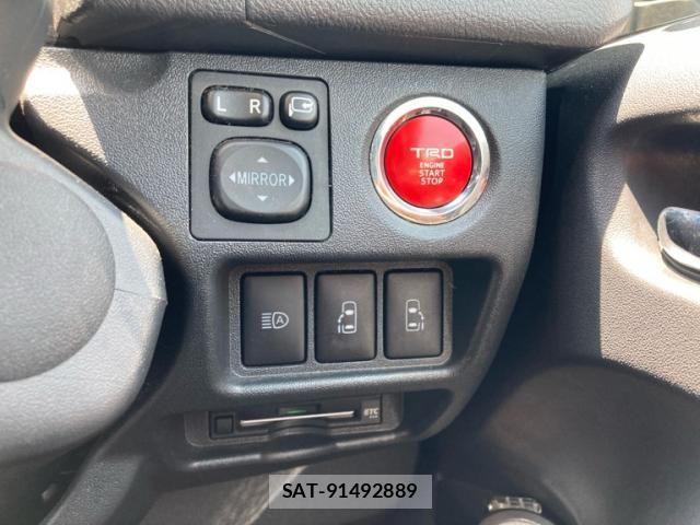 Toyota HIACE VAN 2021-09 8099495-17