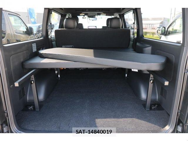 Toyota HIACE VAN 2025-01 8130430-16