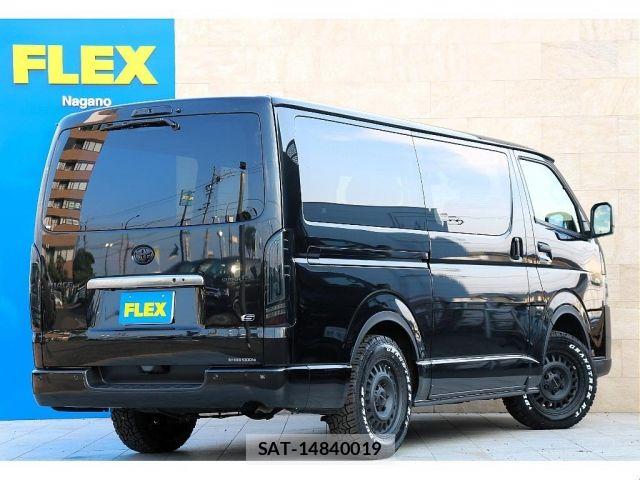 Toyota HIACE VAN 2025-01 8130430-2