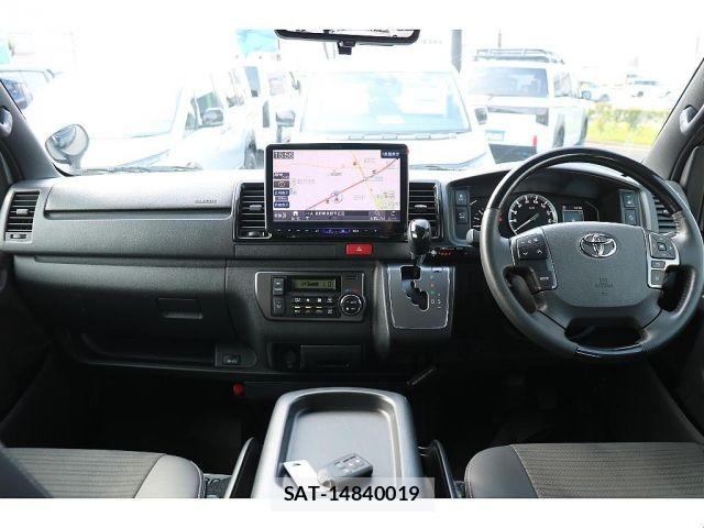 Toyota HIACE VAN 2025-01 8130430-3