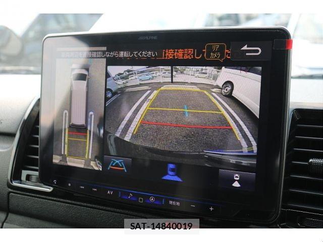 Toyota HIACE VAN 2025-01 8130430-6
